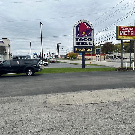 Westgate Manor Motel Austintown & Youngstown Ohio ภายนอก รูปภาพ