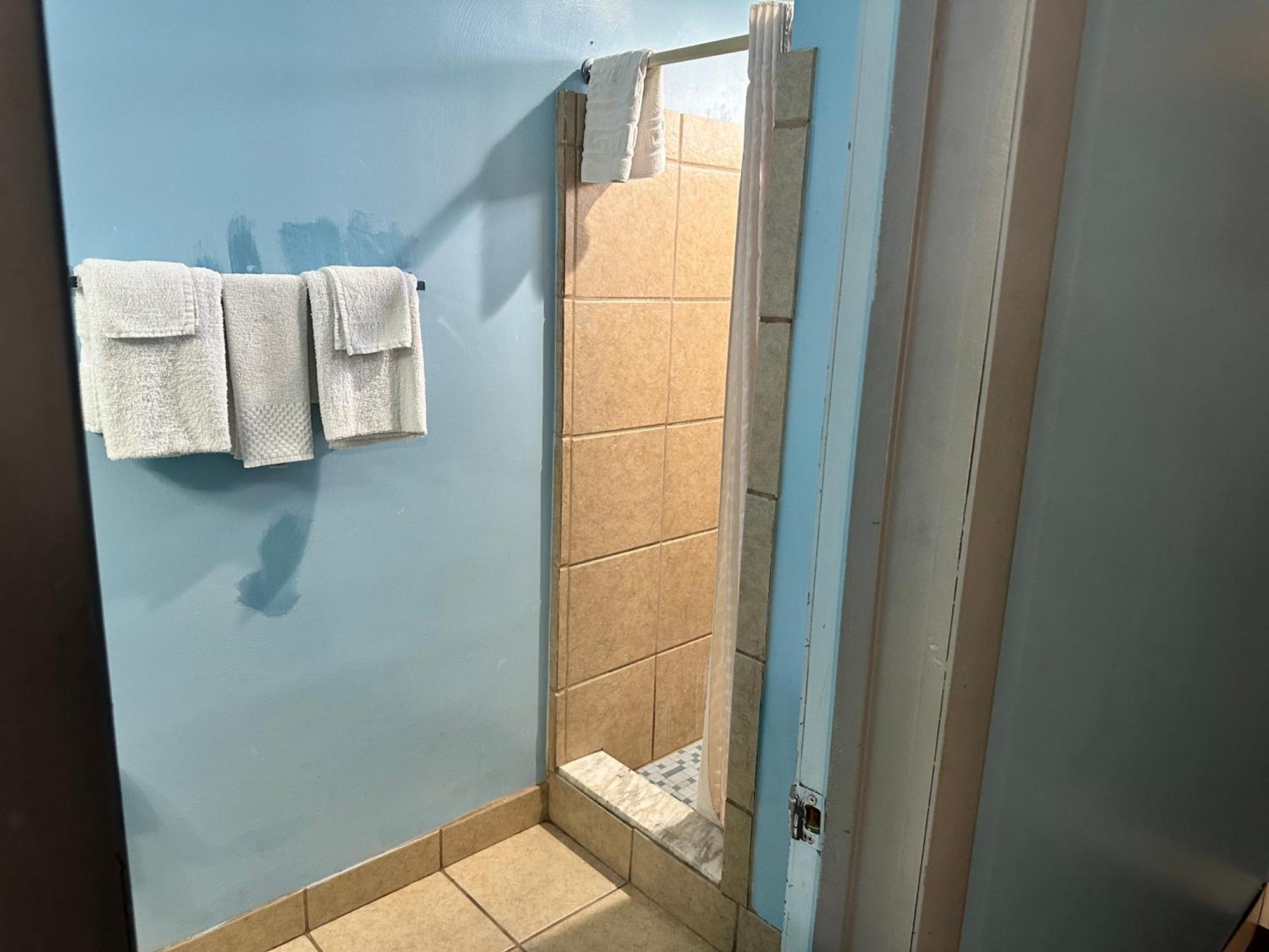 Westgate Manor Motel Austintown & Youngstown Ohio ภายนอก รูปภาพ